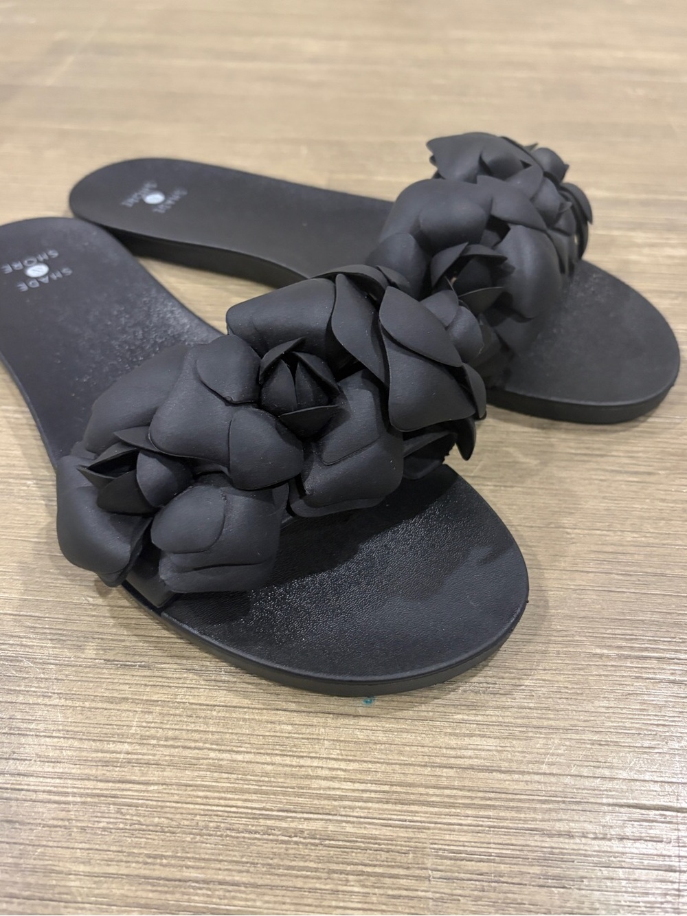 SHADE & SHORE | black Mallory jelly sandal